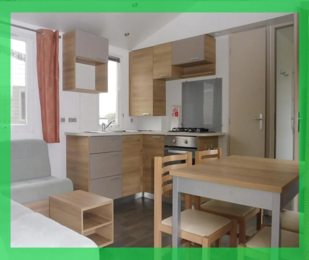 Mobil Home 548 Domaine De Kerlann 4 Etoiles Pont-Aven 0*,  France